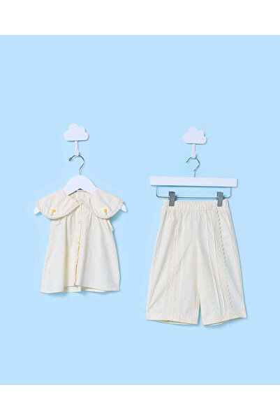 REDTAG طقم ملابس بناتي أصفر مكون من قطعتين (بلوزة وبنطال)