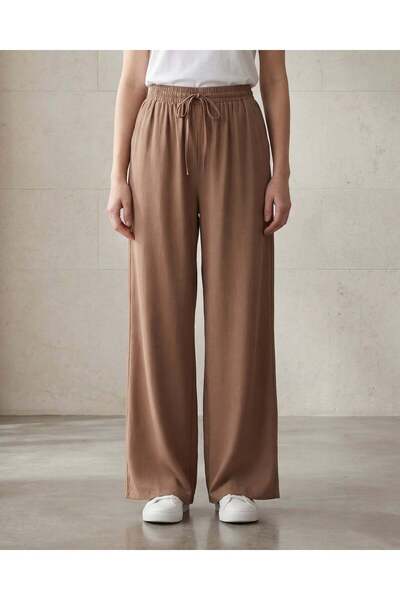 REDTAG بنطلون نسائي بني سادة