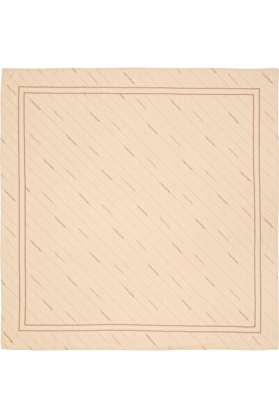 Calvin Klein شعار مخطط مربع