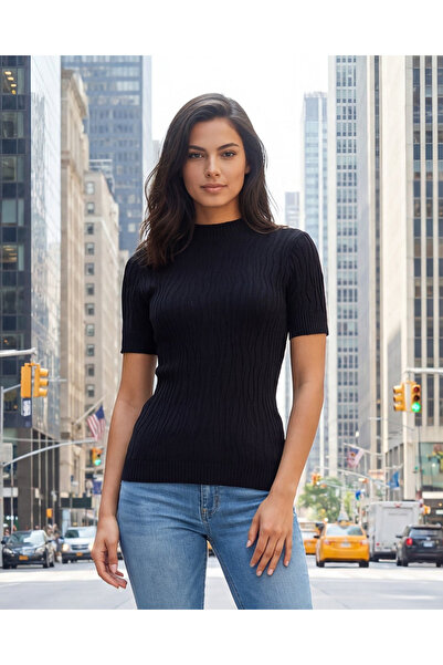 REDTAG قميص رياضي أسود نسائي