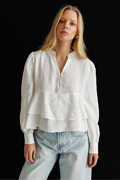 Mixray 4812 Women's Ruffled V-Neck Blouse Ecru