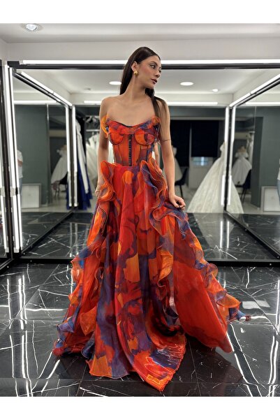 Bianco Mor Desenli Straplez Abiye Elbise – Prenses Kesim Volanlı Uzun Gece El...