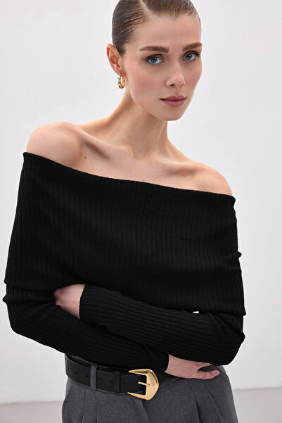 Sateen Madonna Collar Knitwear - Black