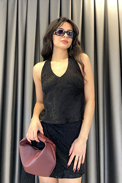 KECHİ WOMAN بلوزة كيتشي بطبعة الفهد من الساتان مع ربطة عنق - أسود