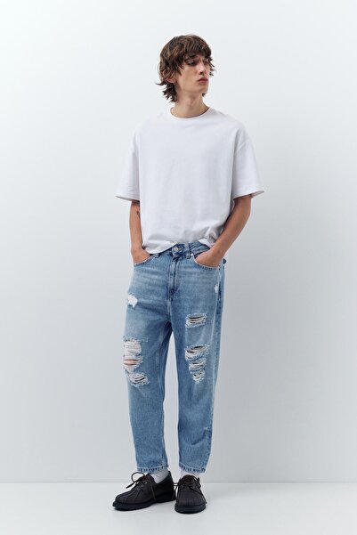 Pull & Bear Yırtık relaxed fit jean