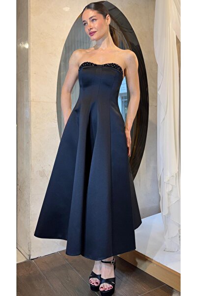 SpringStore Siyah Yakası Taş İşlemeli Midi Boy Abiye