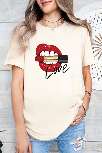 Sarah's Boutique Women's T-shirt – 100% cotton – "Hard Love"