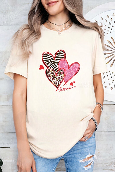 Sarah's Boutique Women's T-shirt – 100% cotton – "All Kinds of Love"
