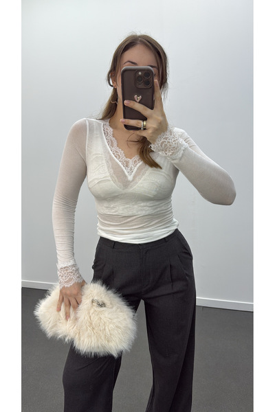 Narferita Shadow Dantel Detaylı Kaşmir Karışımlı Bluz