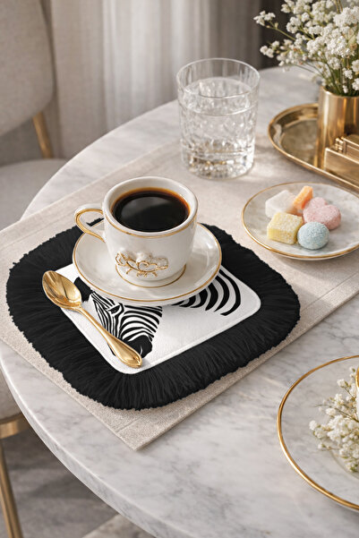 Evimde Bambaşka Κομψή χαρτοπετσέτα παρουσίασης με ρίγες ζέβρας και κρόσσια - ...