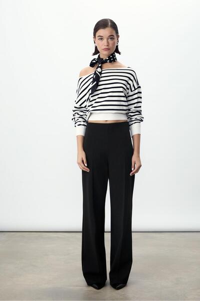 Stradivarius بنطلون أنيق فضفاض