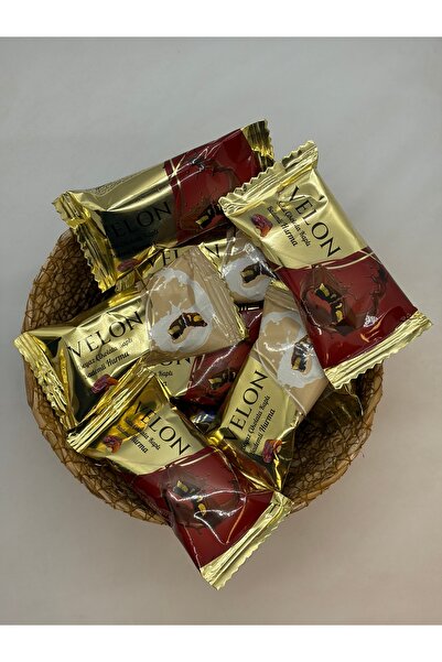 KÖKNAR SÜTLÜ BEYAZ ÇİKOLATA KAPLI BADEMLİ HURMA 250G