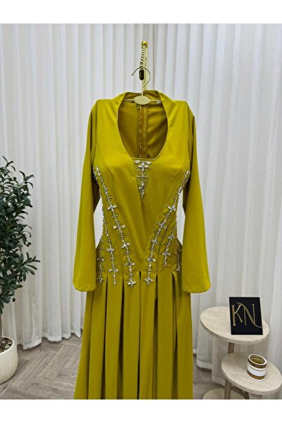 NALA FASHION Luxurious evening dress in mustard yellow