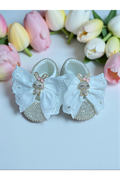 Şeker Tadında Tasarımlar حذاء طفلة مزين بفيونكة مرصعة بالأحجار مصنوع يدويًا |...