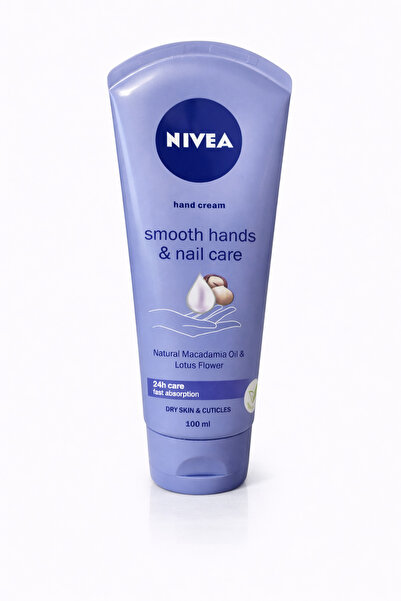 NIVEA Smooth Hands & Nail Care Hand Cream with Macadamia and Lotus Oil, 100 ml