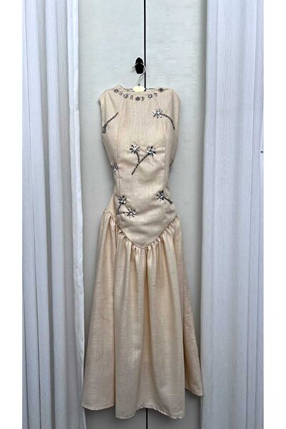 qmhafrst Leylin's embroidered sleeveless dress