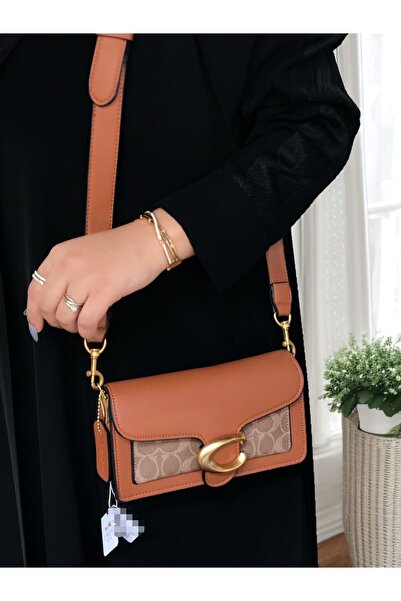 Generic Handbag and shoulder bag, high quality material, with accessories