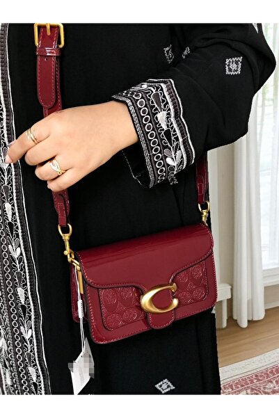 Generic Handbag and shoulder bag, high quality material, with accessories