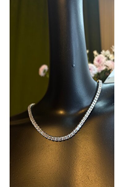 Store Kadın Gümüş Renk Baget Taşlı Tamtur Su Yolu Kolye