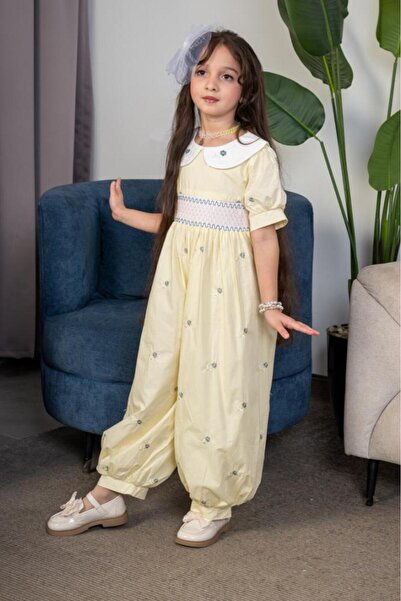 CucciKidz Girls' jumpsuit embroidered with roses