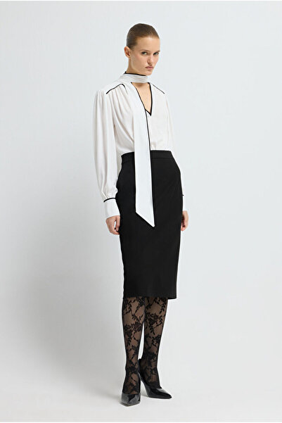 adL Yakası Fularlı Elbise