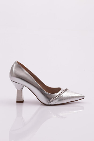 DGN 30910 Women's Chain Detailed Heeled Shoes