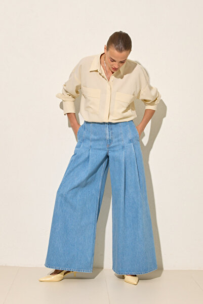 Setre Blue Relaxed Fit Jean with Pleated Detail