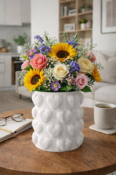 Dekor Modern Heart Wave Design 14X14 Decorative Vase