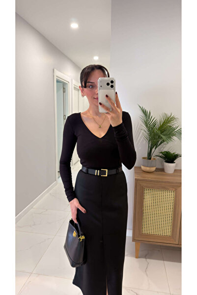 BİRCANÇİL Bluză neagră Deisa cu decolteu în V și șnur