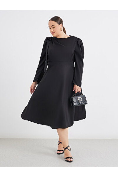 Styli Plus Black Midi Dress with Shoulder Bow Detail