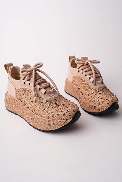 Madam Tarz Ljn-604 Thick Sole Stone-Laced Sports Shoes