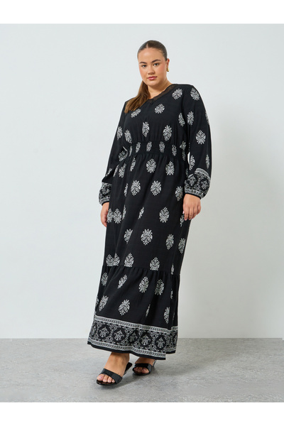 Styli Plus Size Black Printed A-Line Maxi Dress