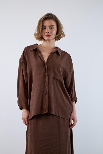 SHILSEE BEUTİQUE Дамска дългоръкавна блуза с ниски рамене от тенсел в цвят кафе
