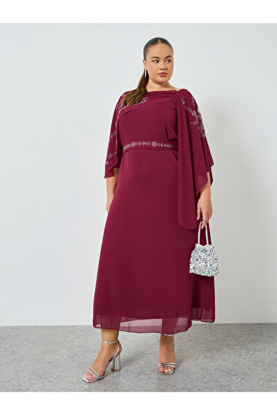 Styli Plus Size Burgundy Embellished Cape Sleeve Maxi Dress