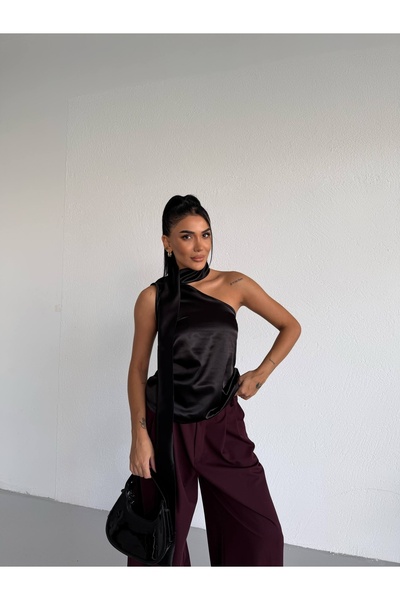 Buklemoda Collar Detail Satin Blouse Black