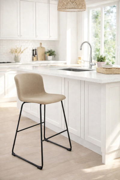 N.zone Upholstered chair with a black metal frame – a modern dining chair