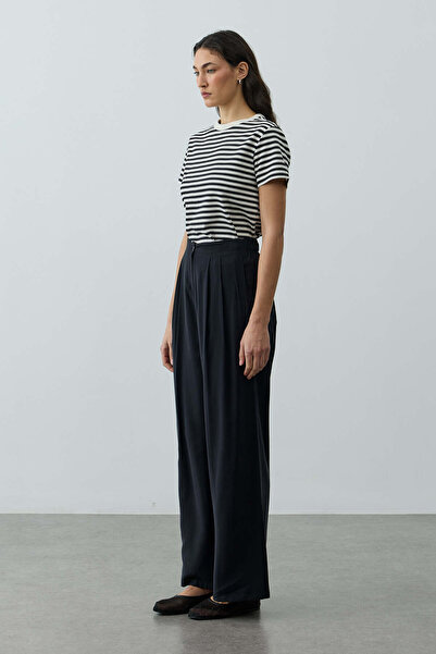 Fahhar Pileli Tensel Pantolon Siyah
