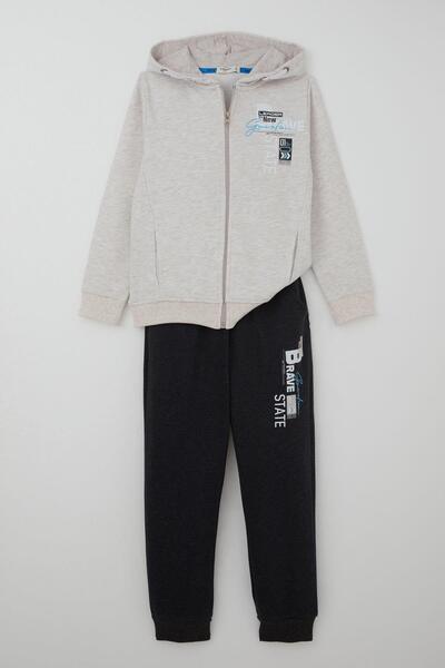 Breeze Boys' Tracksuit Set with Hooded Zipper and Lace Accessories, Ages 8-14...