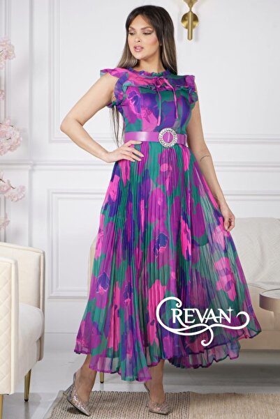 revan Floral dress with pleats at the bottom and a crystal belt