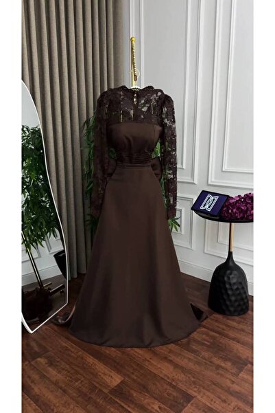 ranin Soft Barbie dress with Lace sleeves, gazar train, and flared skirt.