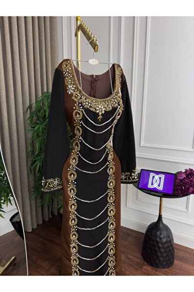 ranin Hand-embroidered Barbie dress