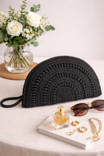 Marjinal El Örgüsü Siyah Yarım Ay Portföy Çanta