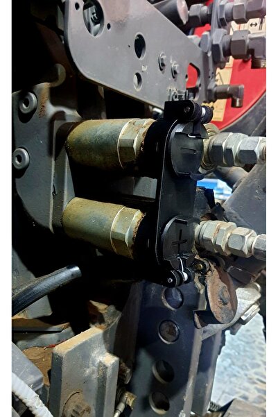 WONE Massey Ferguson 6118 Jak Kapağı ( + ve - olarak 2 parçadır )