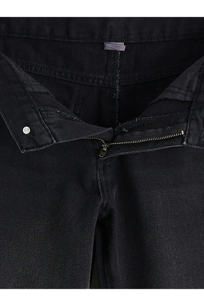 LC Waikiki Μαύρο τζιν παντελόνι για αγόρια με κανονική εφαρμογή