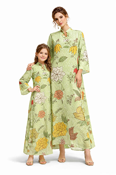 THOGUE Kuwaiti jalabiya with sparkling sequins, mother and daughter