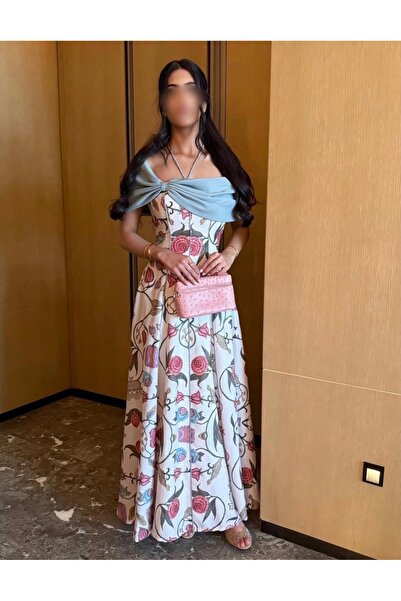 Larn-dress Maram's luxurious dress