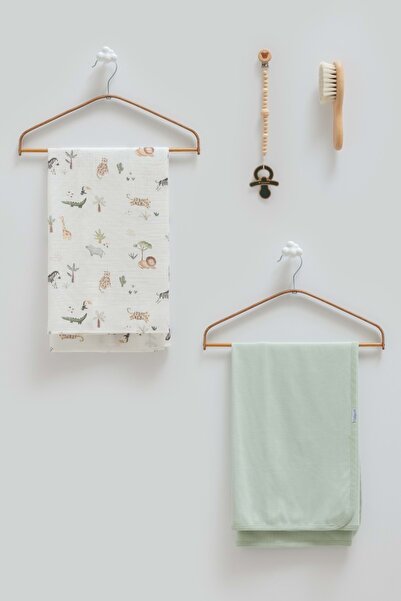 Caramell Basic Boxed Double Blanket Pacifier Hanger Hairbrush Quad Set -80X85...