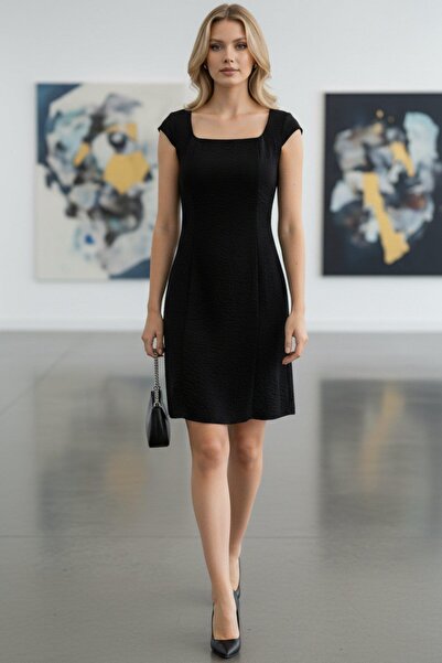 Mossta Εισαγόμενο Φόρεμα Κρεπ με Τετράγωνο Γιακά - Μαύρο