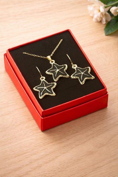 ZERO LAND Storozal Starfish Enamel Boxed Necklace Set (61209) - Red