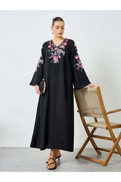 Take Two By Styli Black Floral Embroidered A-Line Jalabiya